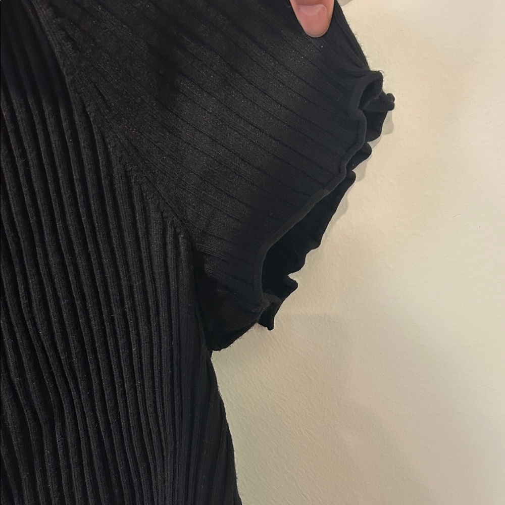 Maeve Black Ribbed Crop Top - Picture 3 of 7